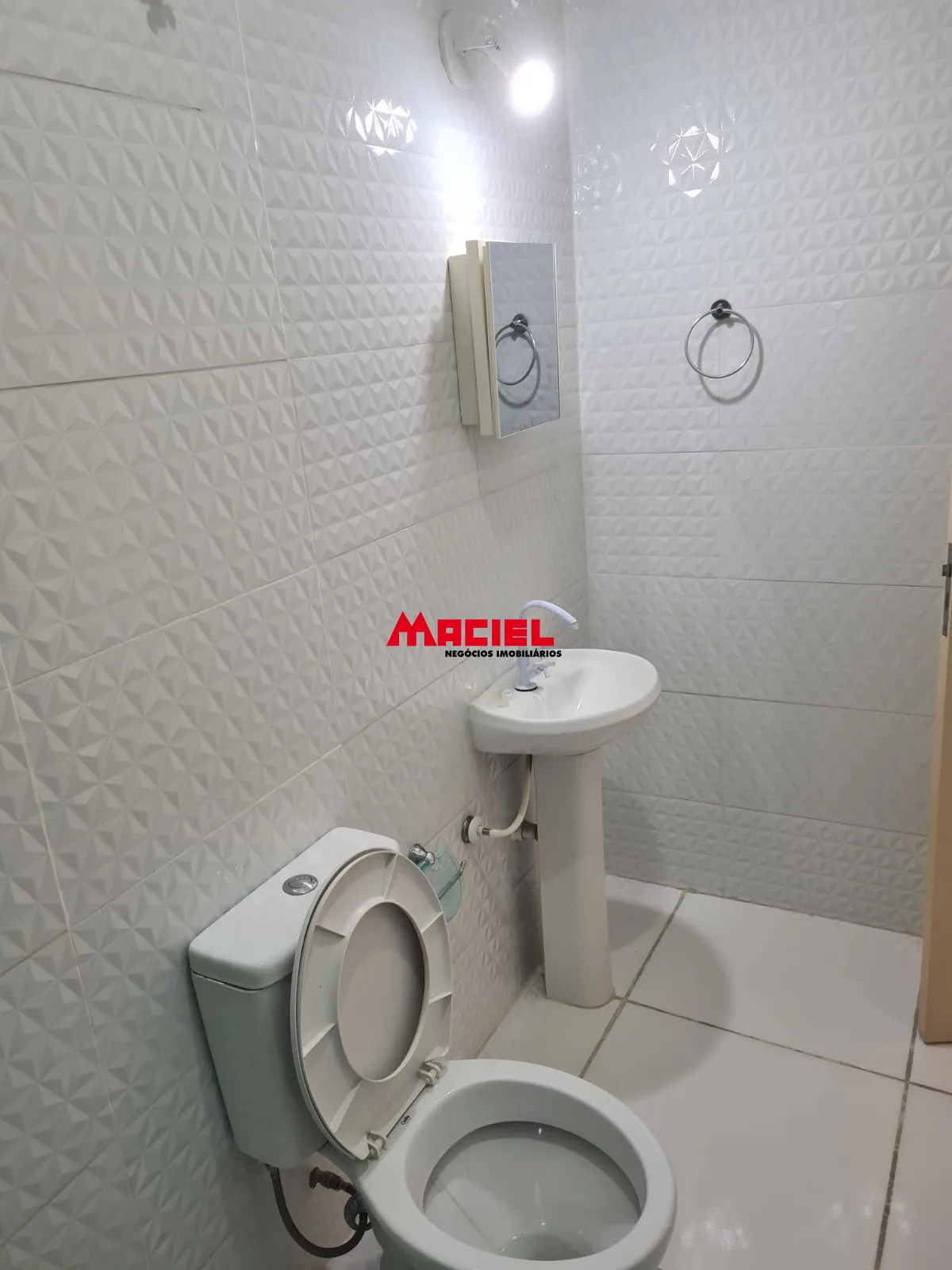 Alugar Apartamento / Sobreloja em S&atilde;o Jos&eacute; dos Campos R$ 2.800,00 - Foto 6