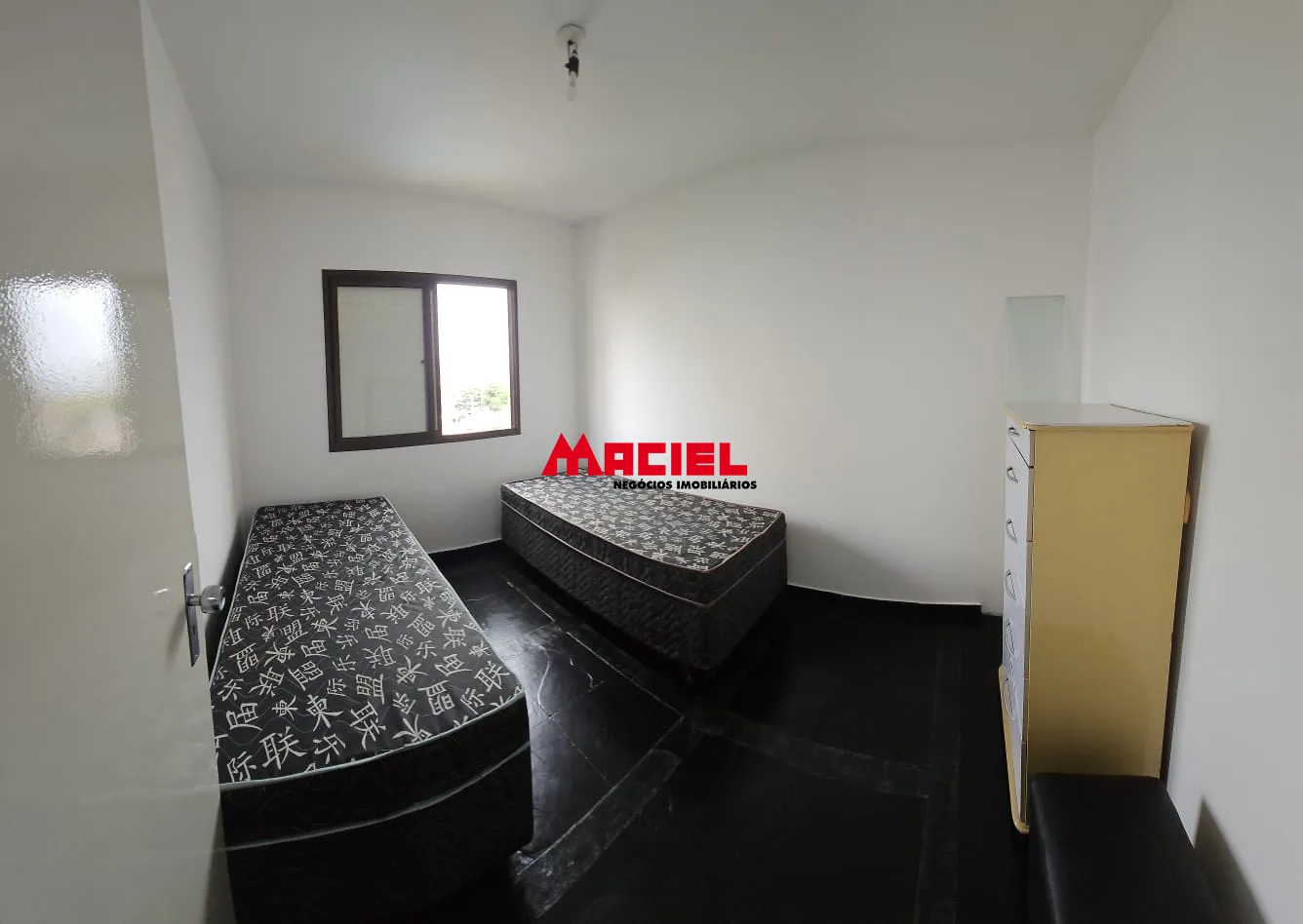 Alugar Apartamento / Mobiliado em S&atilde;o Jos&eacute; dos Campos R$ 2.500,00 - Foto 4
