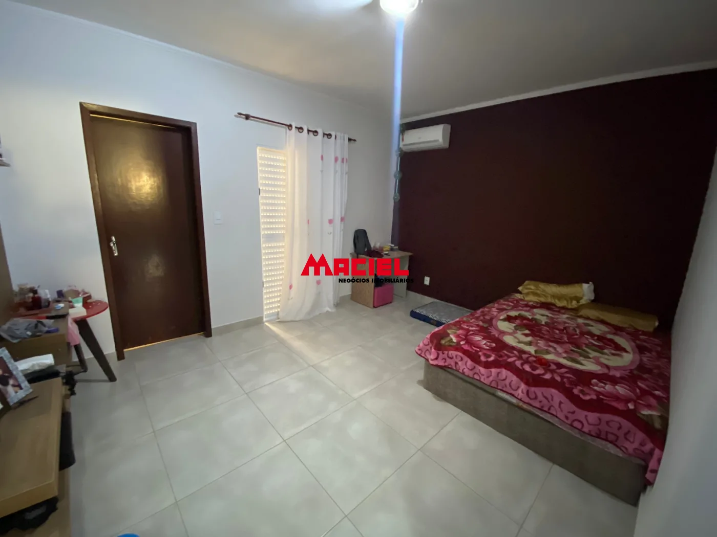 Comprar Casa / Padr&atilde;o em S&atilde;o Jos&eacute; dos Campos R$ 850.000,00 - Foto 4