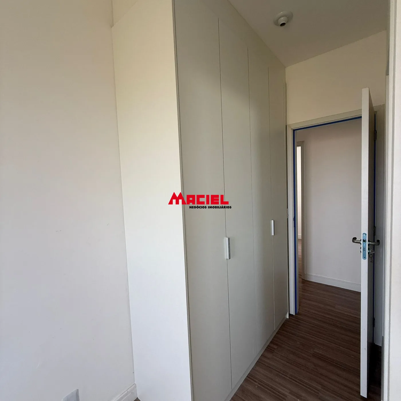 Alugar Apartamento / Padr&atilde;o em S&atilde;o Jos&eacute; dos Campos R$ 3.000,00 - Foto 5