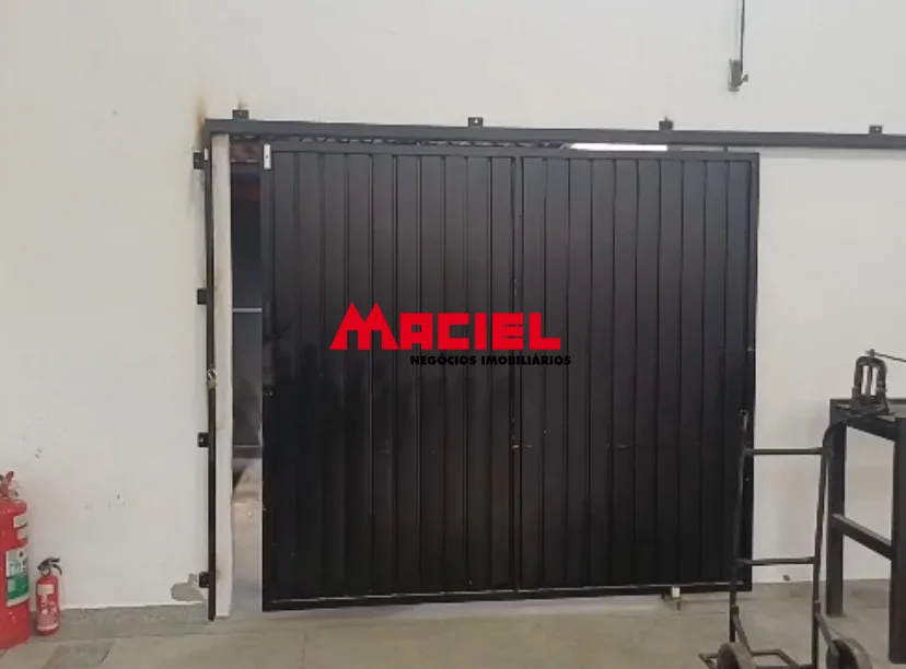 Alugar Comercial / Galp&atilde;o em S&atilde;o Jos&eacute; dos Campos R$ 7.800,00 - Foto 4