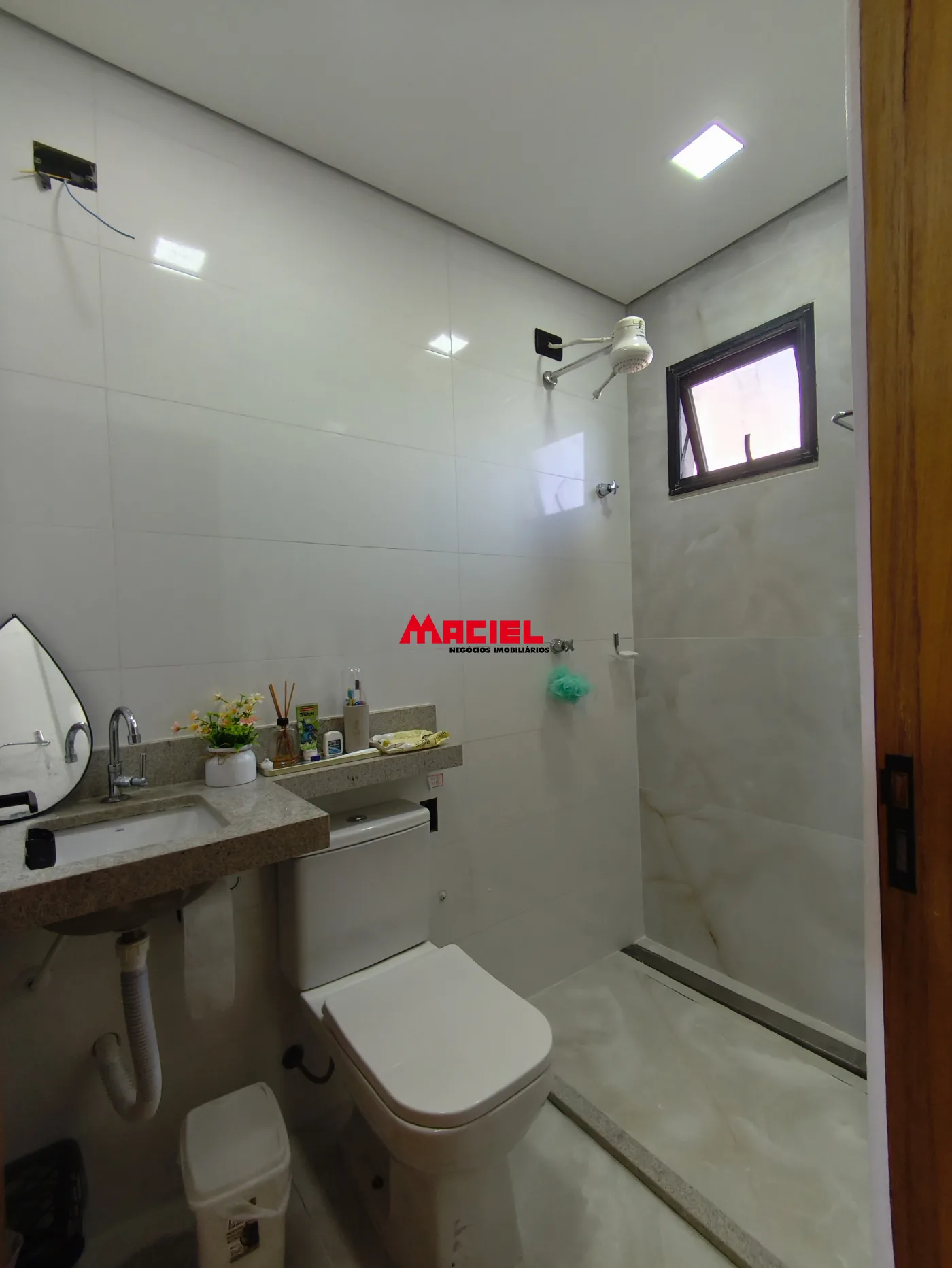 Comprar Casa / Padr&atilde;o em S&atilde;o Jos&eacute; dos Campos R$ 745.000,00 - Foto 9