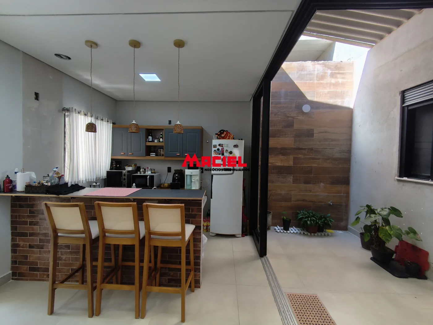 Comprar Casa / Padr&atilde;o em S&atilde;o Jos&eacute; dos Campos R$ 745.000,00 - Foto 2