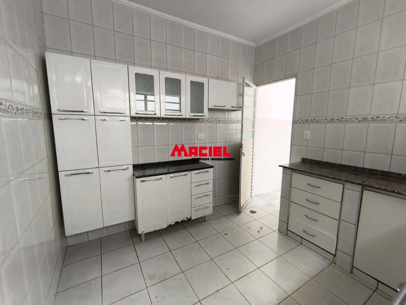 Alugar Casa / Padr&atilde;o em S&atilde;o Jos&eacute; dos Campos R$ 4.500,00 - Foto 11