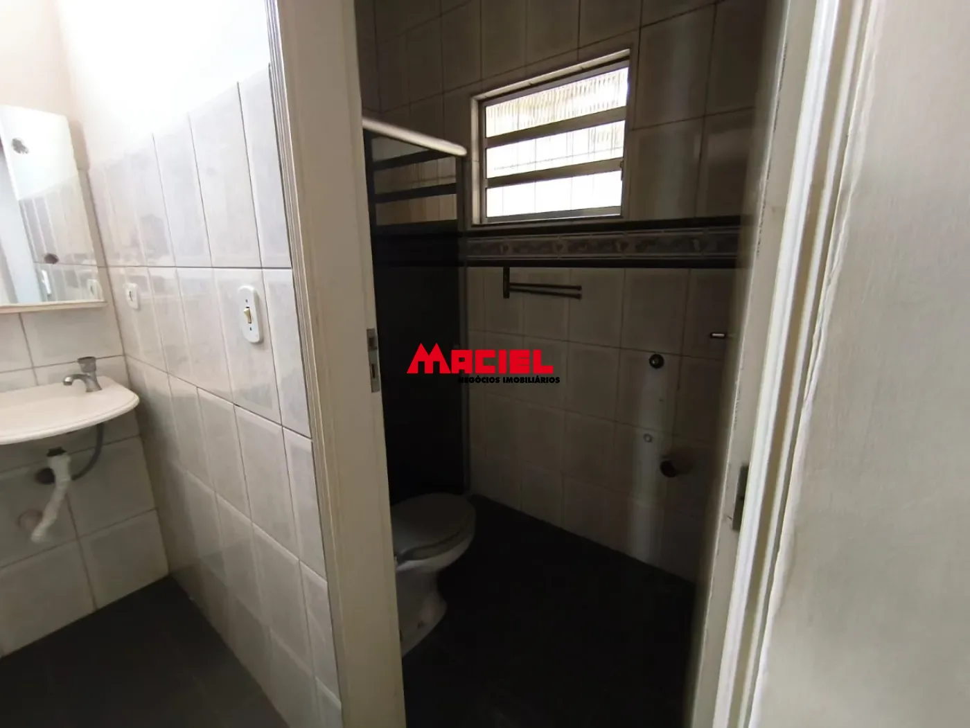 Alugar Casa / Padr&atilde;o em S&atilde;o Jos&eacute; dos Campos R$ 4.500,00 - Foto 14