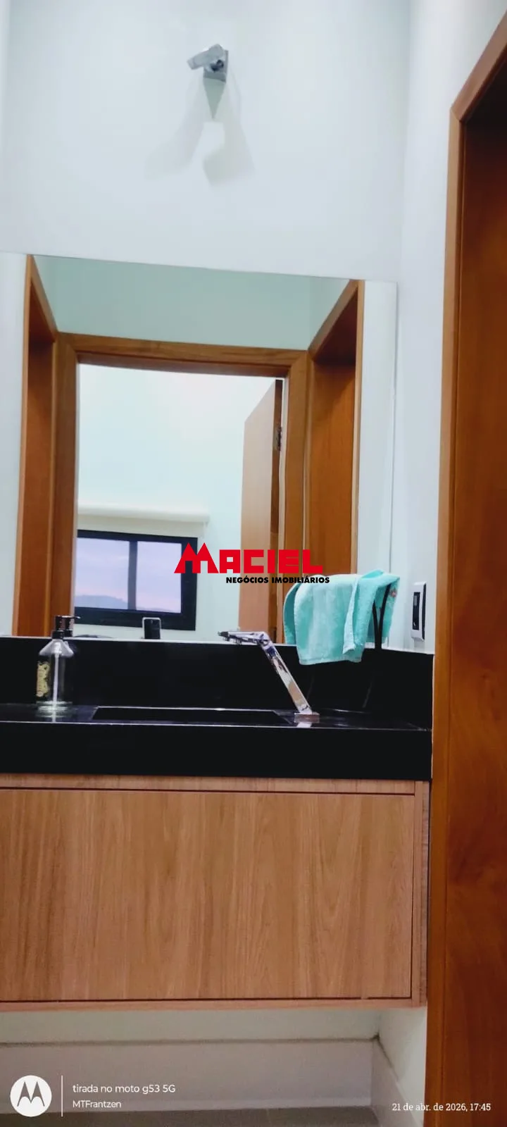 Comprar Casa / Condom&iacute;nio em S&atilde;o Jos&eacute; dos Campos R$ 1.250.000,00 - Foto 16