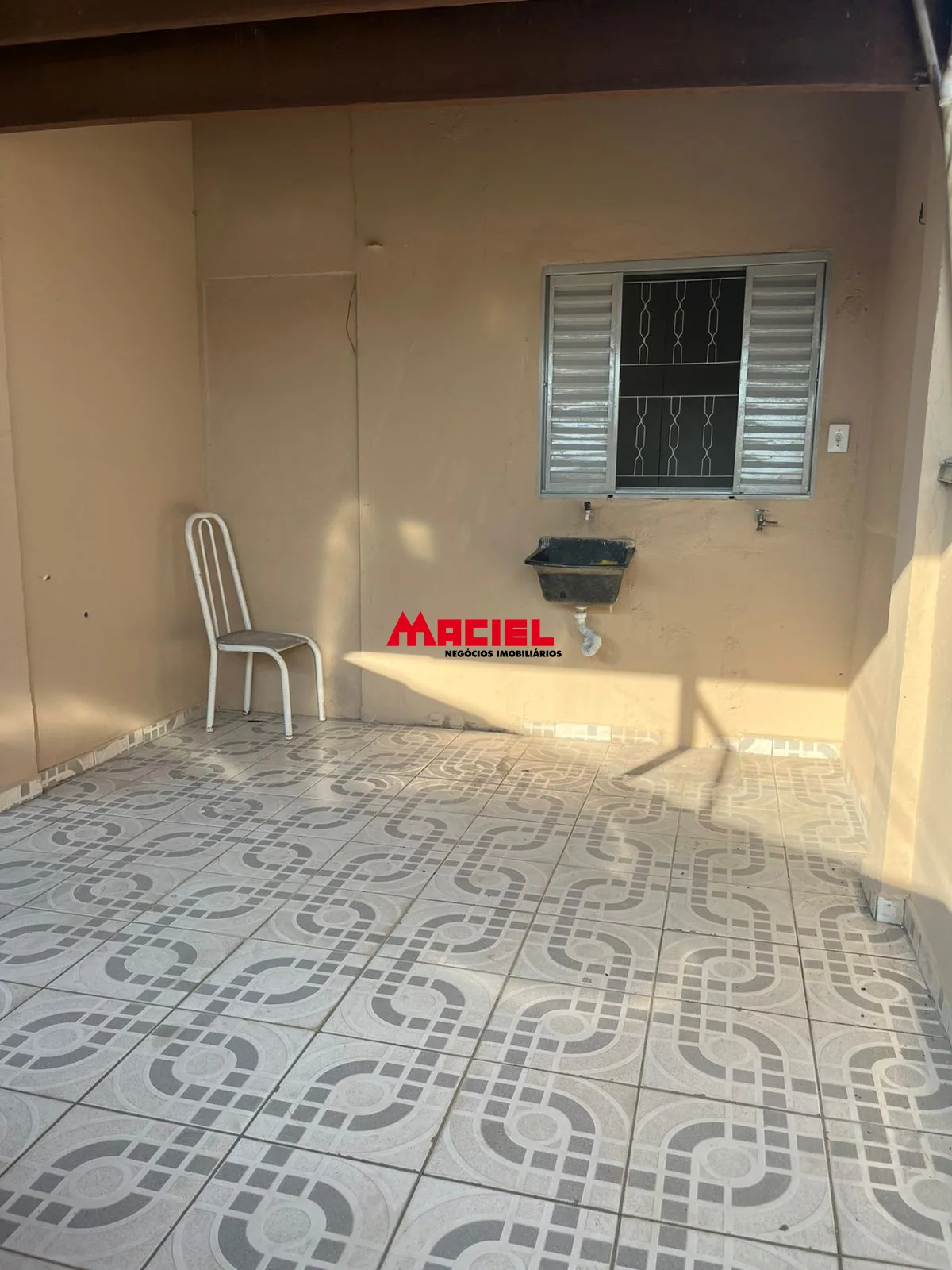 Alugar Casa / Padr&atilde;o em S&atilde;o Jos&eacute; dos Campos R$ 1.800,00 - Foto 5
