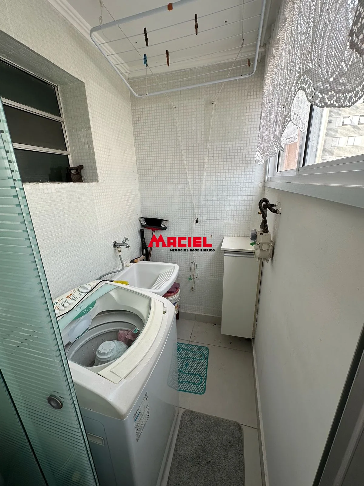 Comprar Apartamento / Padr&atilde;o em S&atilde;o Jos&eacute; dos Campos R$ 350.000,00 - Foto 14