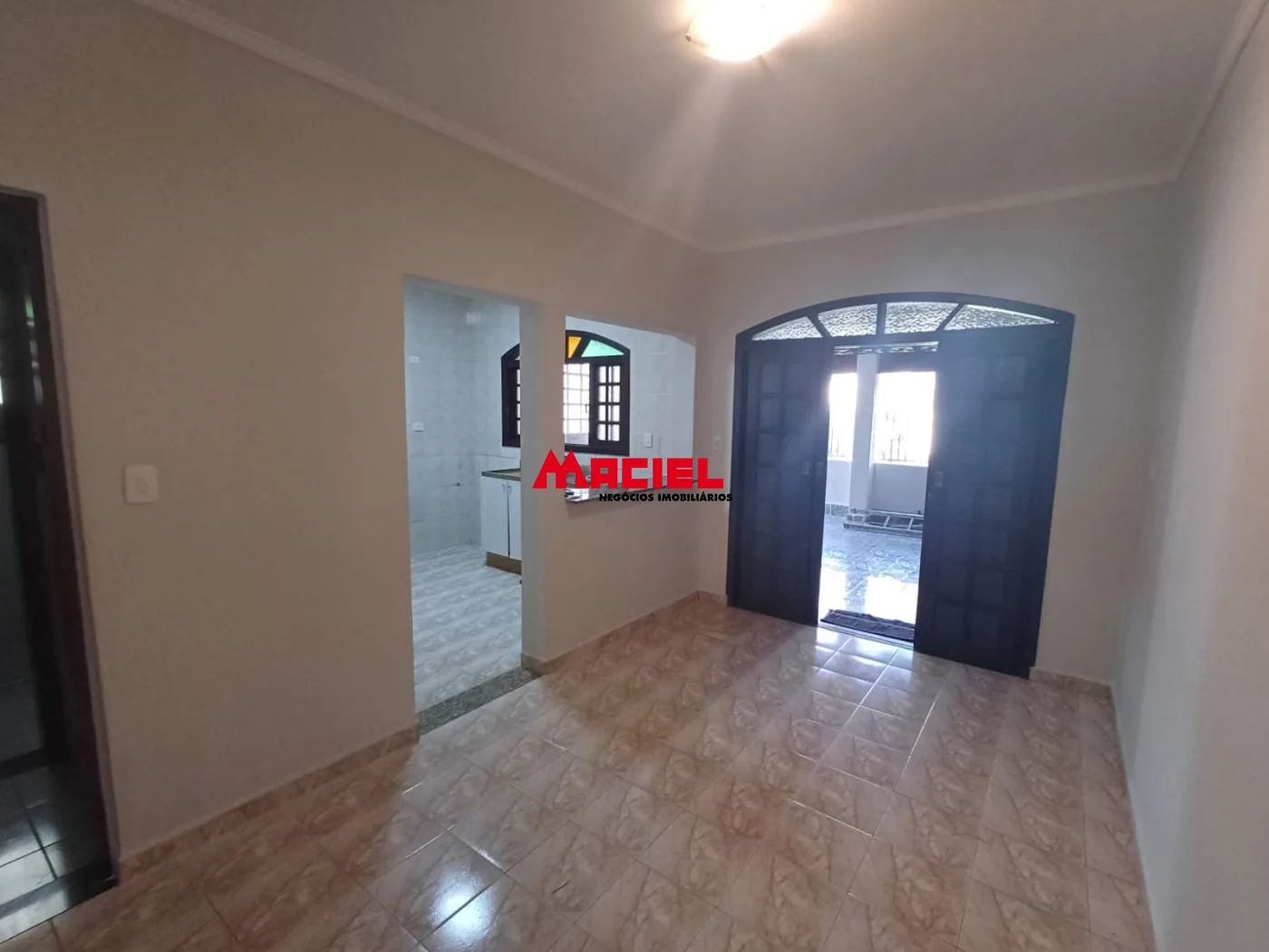 Alugar Casa / Sobrado em S&atilde;o Jos&eacute; dos Campos R$ 4.000,00 - Foto 2