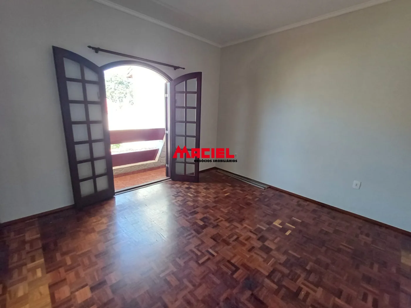 Alugar Casa / Sobrado em S&atilde;o Jos&eacute; dos Campos R$ 4.000,00 - Foto 6