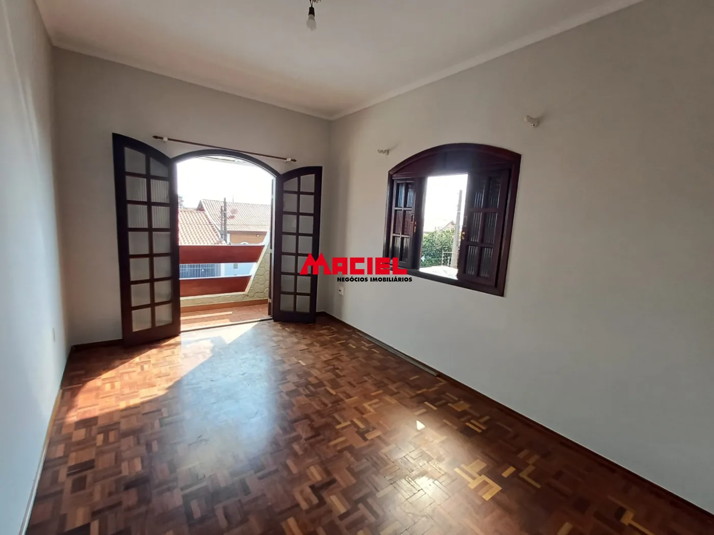 Alugar Casa / Sobrado em S&atilde;o Jos&eacute; dos Campos R$ 4.000,00 - Foto 8
