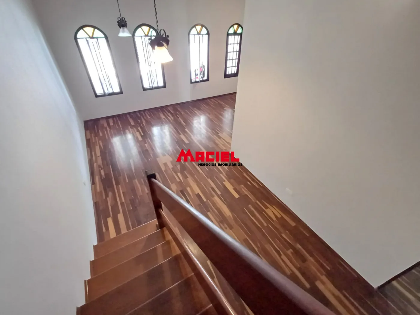 Alugar Casa / Sobrado em S&atilde;o Jos&eacute; dos Campos R$ 4.000,00 - Foto 15