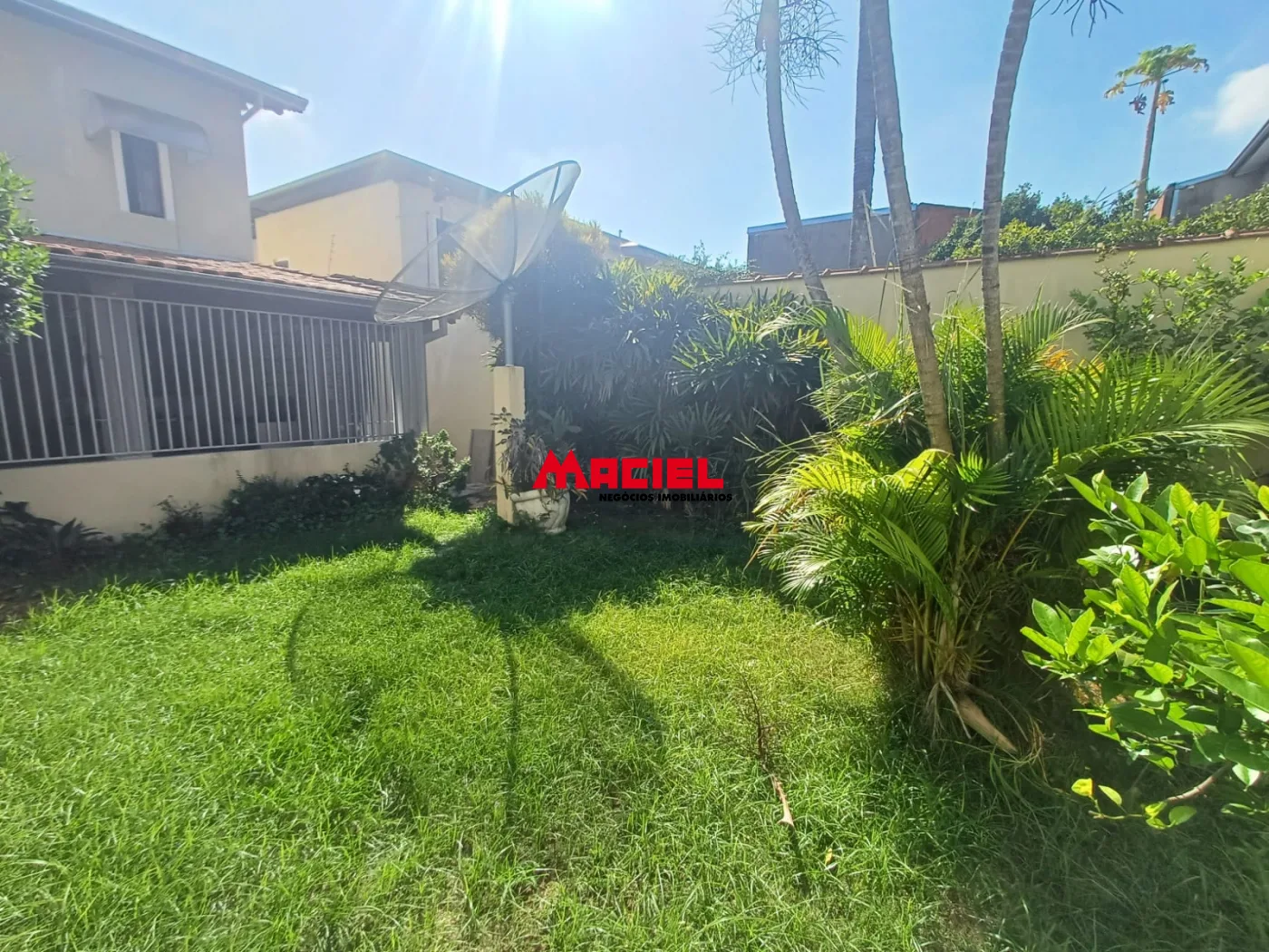 Alugar Casa / Sobrado em S&atilde;o Jos&eacute; dos Campos R$ 4.000,00 - Foto 20