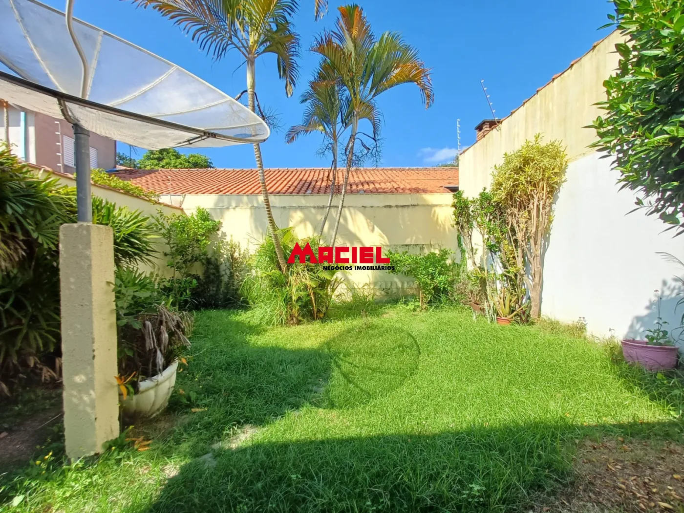 Alugar Casa / Sobrado em S&atilde;o Jos&eacute; dos Campos R$ 4.000,00 - Foto 27