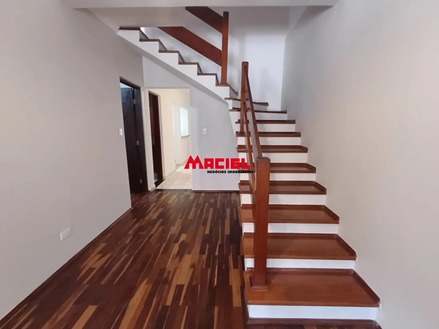 Alugar Casa / Sobrado em S&atilde;o Jos&eacute; dos Campos R$ 4.000,00 - Foto 29