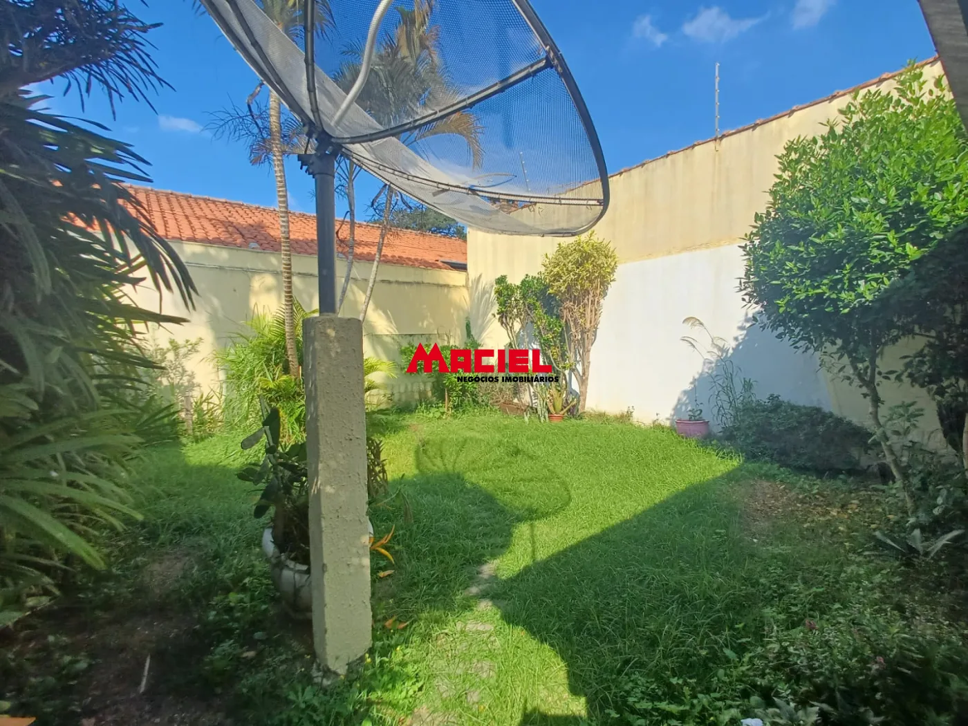 Alugar Casa / Sobrado em S&atilde;o Jos&eacute; dos Campos R$ 4.000,00 - Foto 30