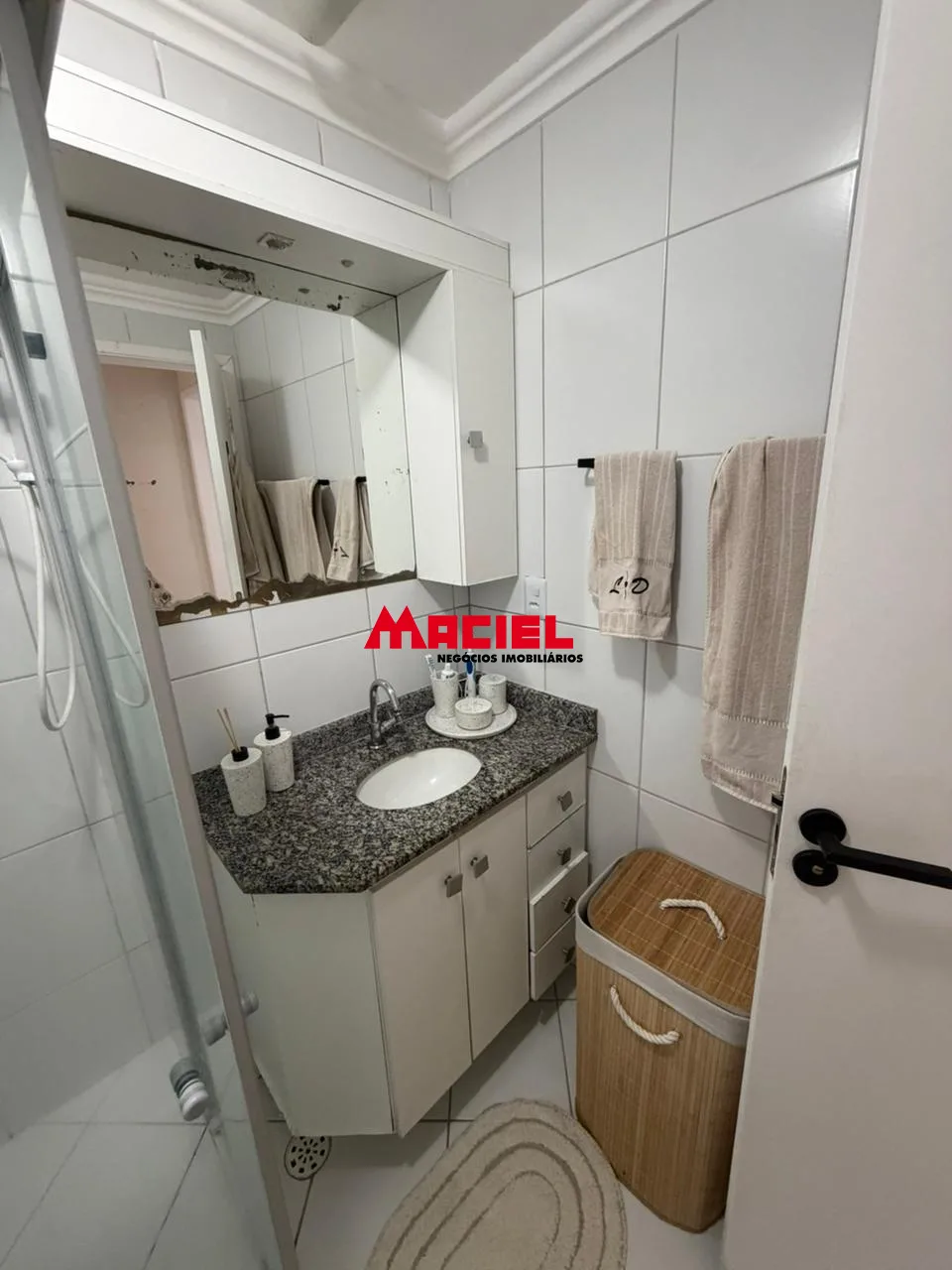 Comprar Apartamento / Padr&atilde;o em S&atilde;o Jos&eacute; dos Campos R$ 450.000,00 - Foto 9