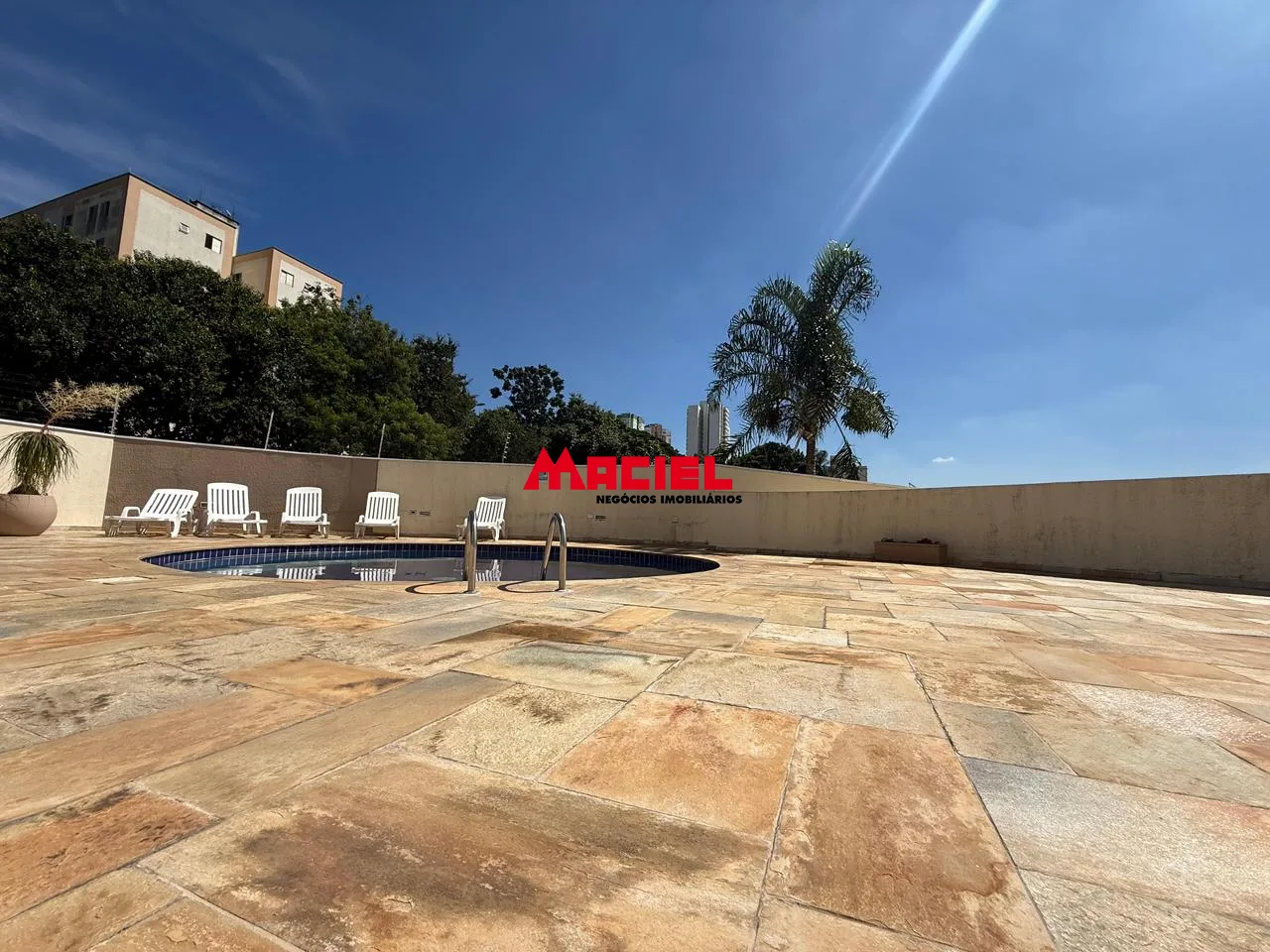 Comprar Apartamento / Padr&atilde;o em S&atilde;o Jos&eacute; dos Campos R$ 450.000,00 - Foto 14