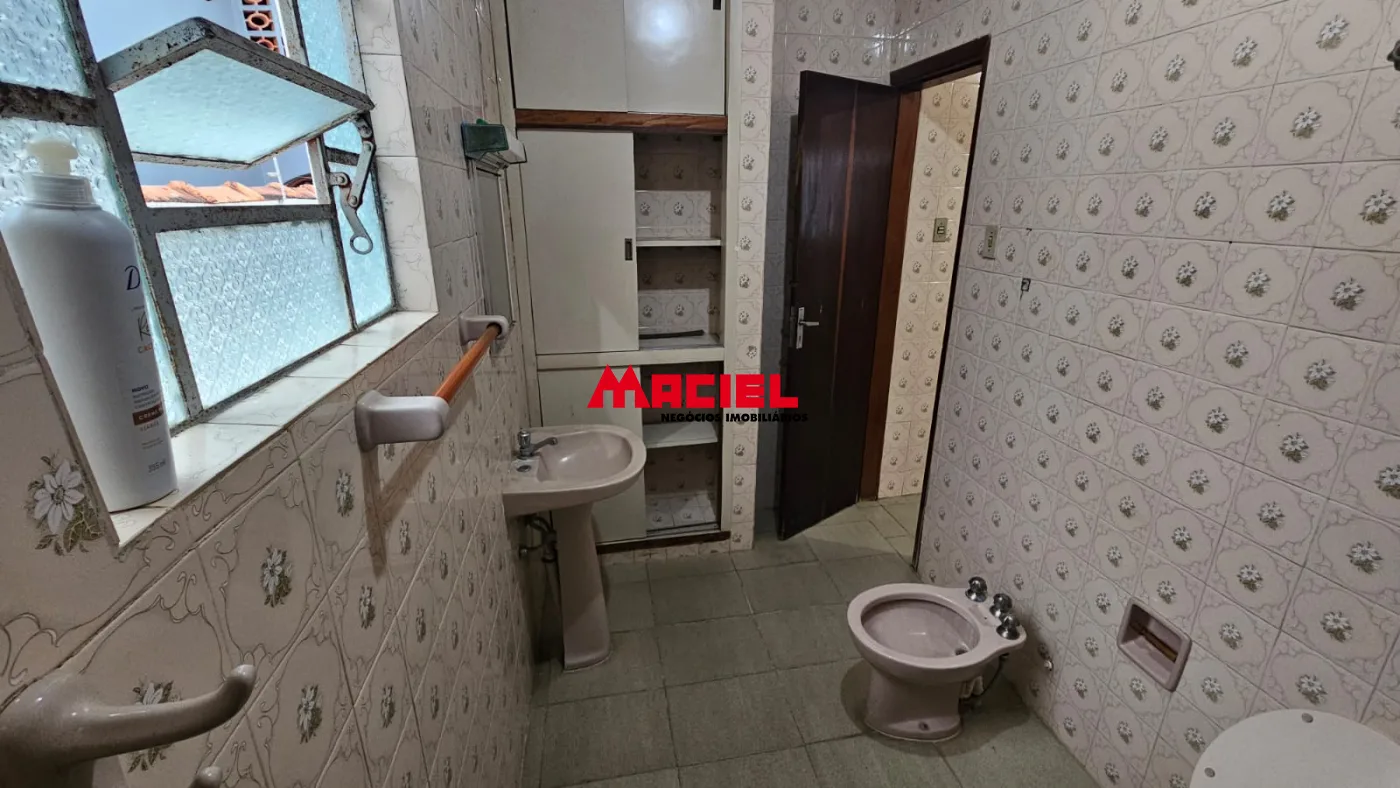 Comprar Casa / Padr&atilde;o em Ca&ccedil;apava R$ 550.000,00 - Foto 24