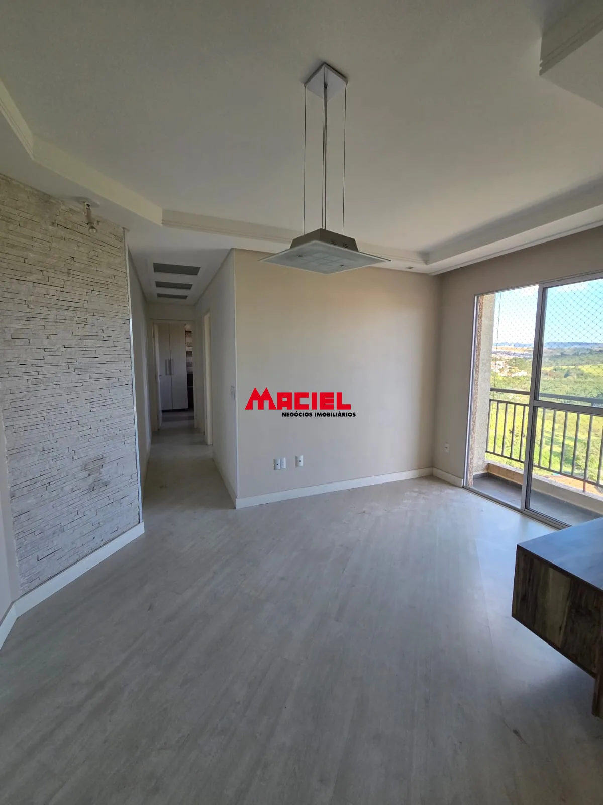 Alugar Apartamento / Padr&atilde;o em S&atilde;o Jos&eacute; dos Campos R$ 1.800,00 - Foto 4