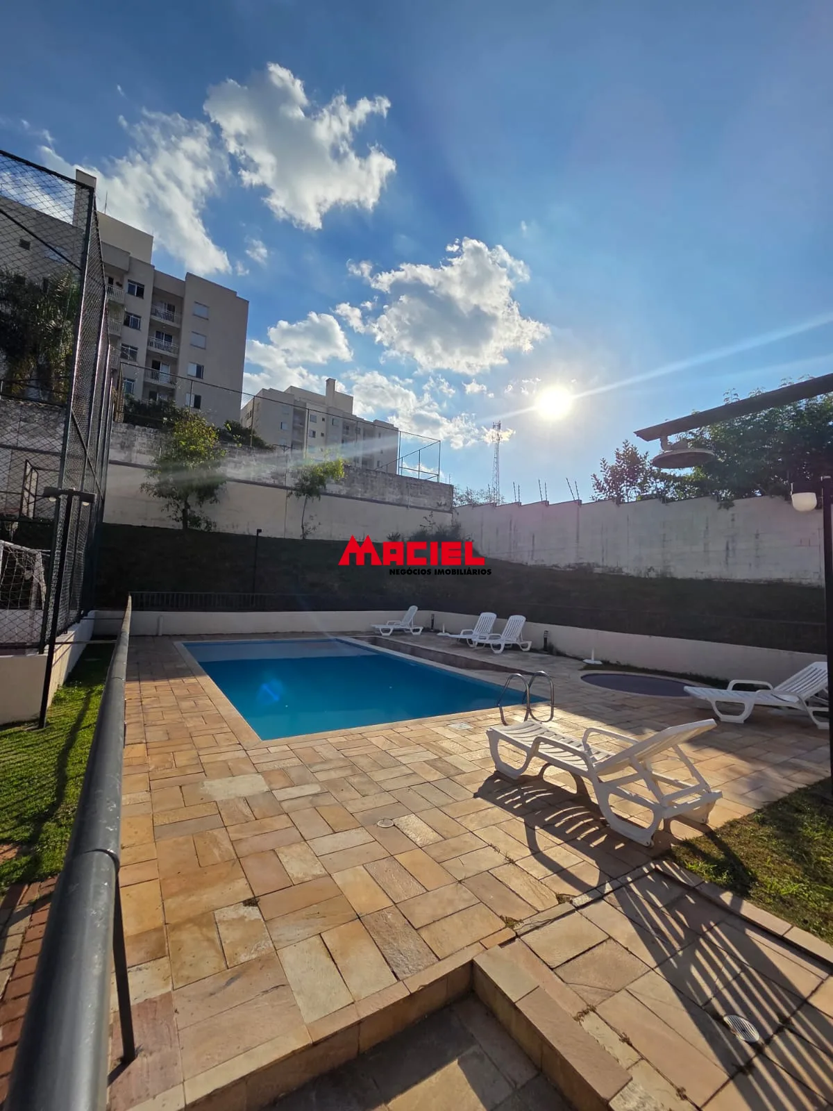 Alugar Apartamento / Padr&atilde;o em S&atilde;o Jos&eacute; dos Campos R$ 1.800,00 - Foto 16