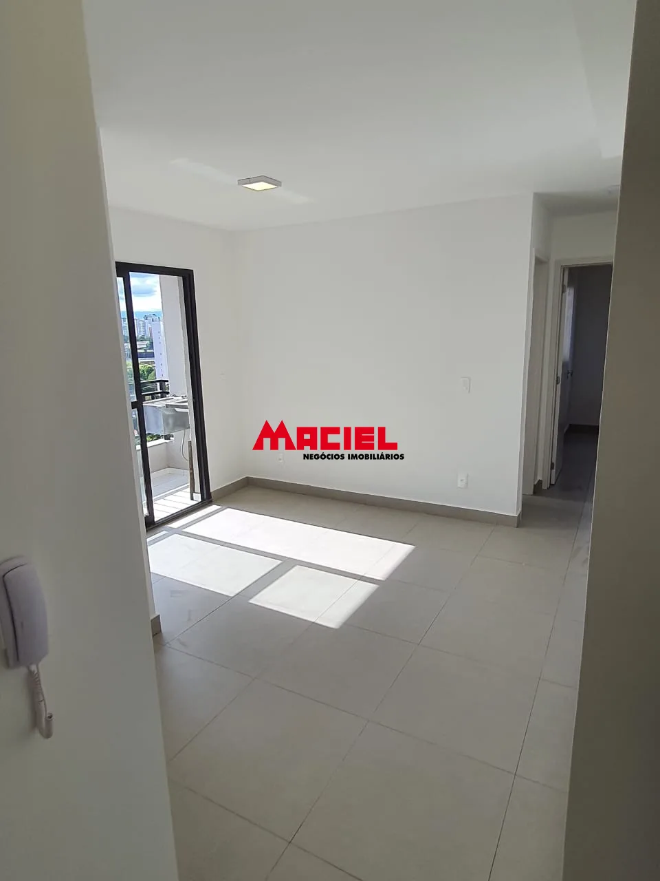 Alugar Apartamento / Padr&atilde;o em S&atilde;o Jos&eacute; dos Campos R$ 3.200,00 - Foto 14