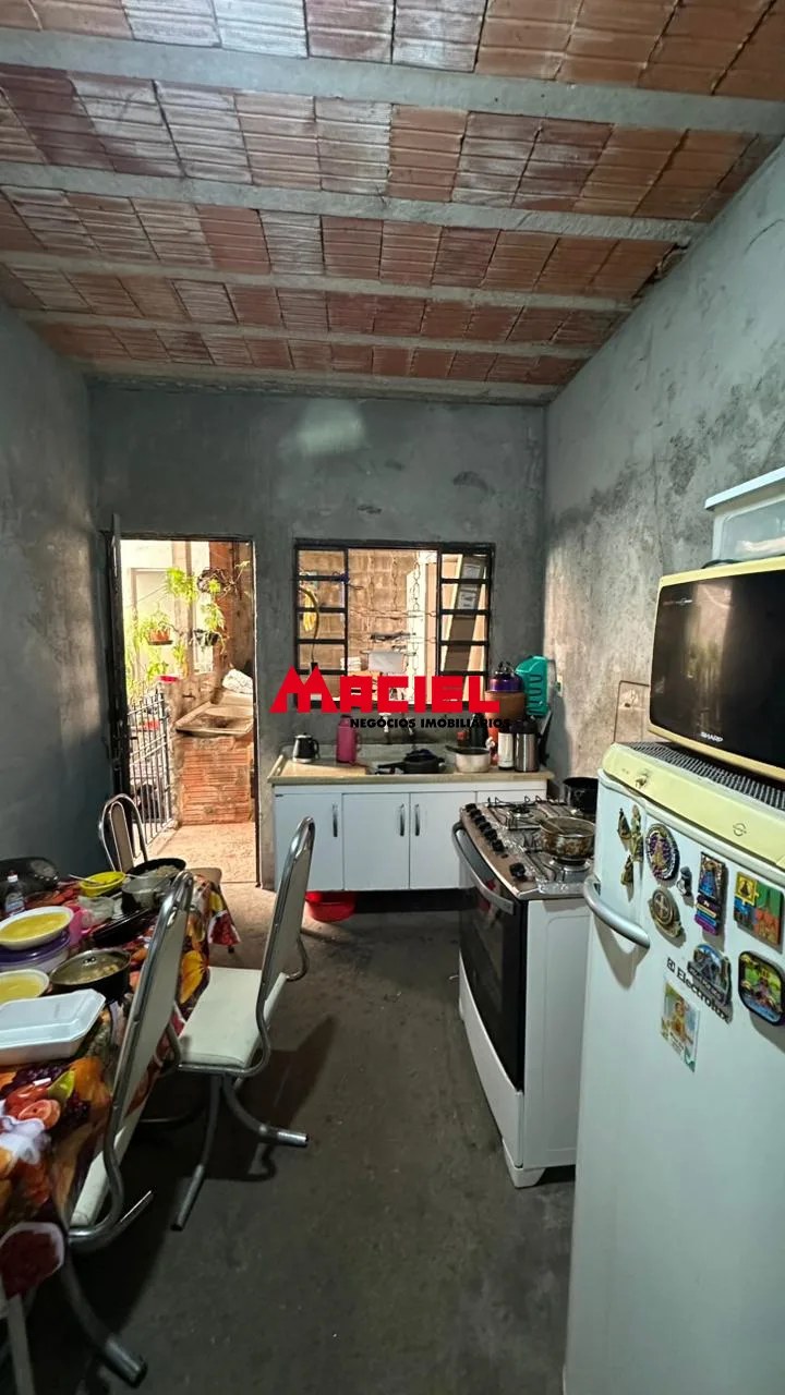 Comprar Casa / Padr&atilde;o em S&atilde;o Jos&eacute; dos Campos R$ 235.000,00 - Foto 12