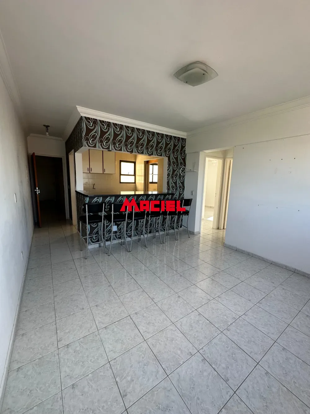 Alugar Apartamento / Padr&atilde;o em S&atilde;o Jos&eacute; dos Campos R$ 2.800,00 - Foto 3