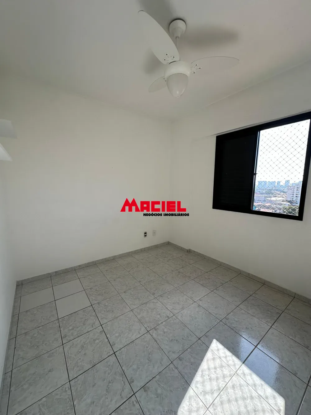 Alugar Apartamento / Padr&atilde;o em S&atilde;o Jos&eacute; dos Campos R$ 2.800,00 - Foto 7
