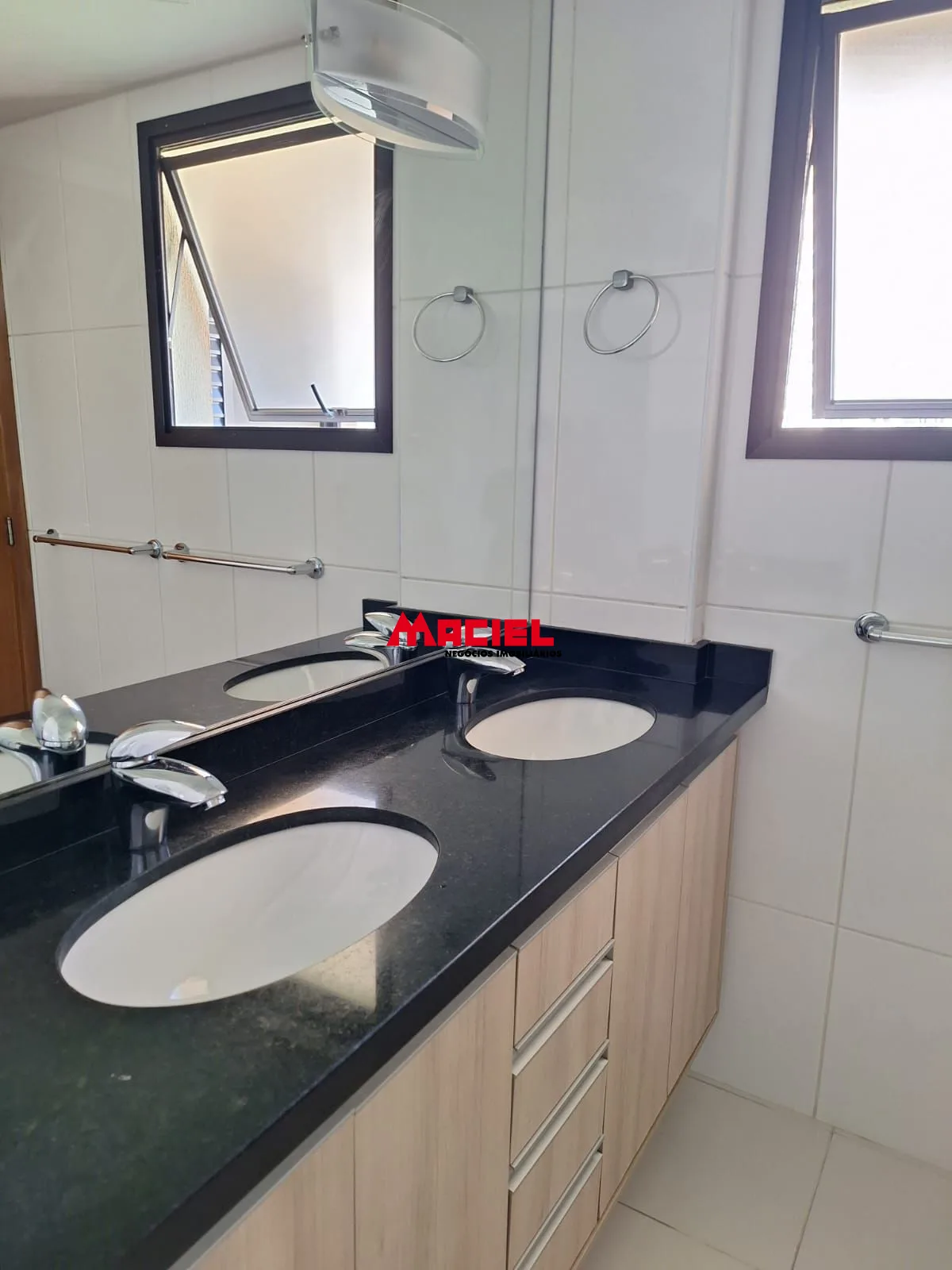 Comprar Apartamento / Padr&atilde;o em S&atilde;o Jos&eacute; dos Campos R$ 1.600.000,00 - Foto 29