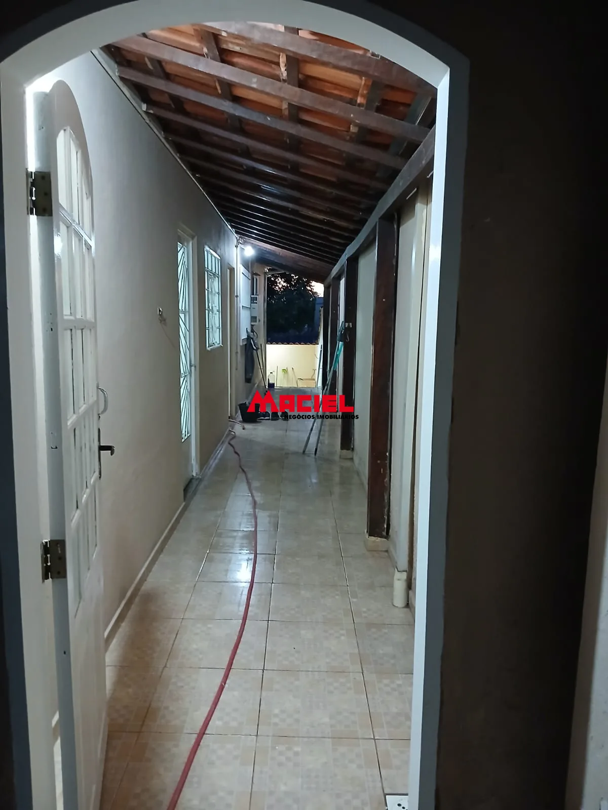 Alugar Casa / Padr&atilde;o em S&atilde;o Jos&eacute; dos Campos R$ 2.900,00 - Foto 2