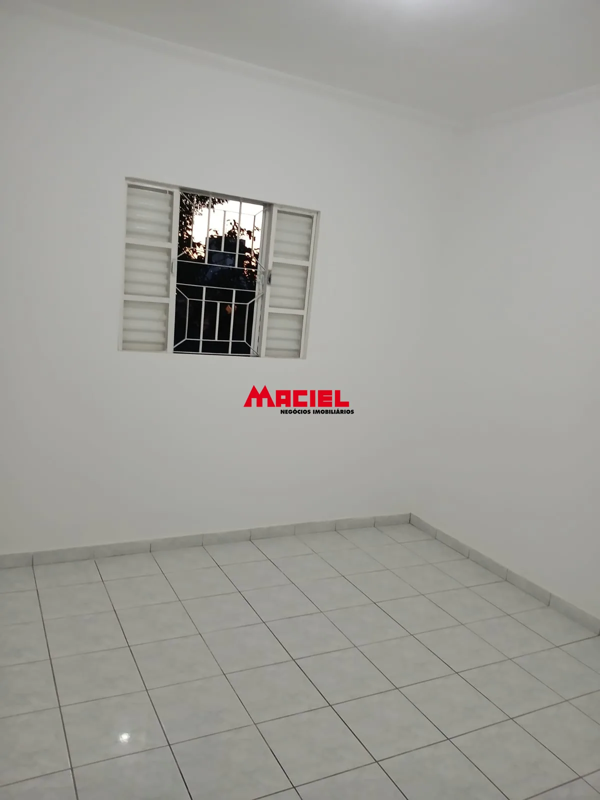 Alugar Casa / Padr&atilde;o em S&atilde;o Jos&eacute; dos Campos R$ 2.900,00 - Foto 17
