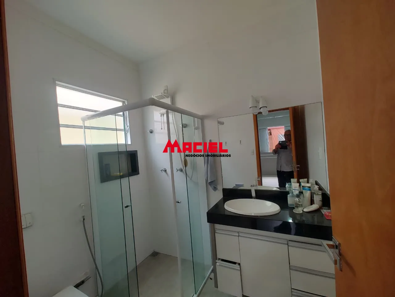 Alugar Casa / Padr&atilde;o em S&atilde;o Jos&eacute; dos Campos R$ 5.500,00 - Foto 11