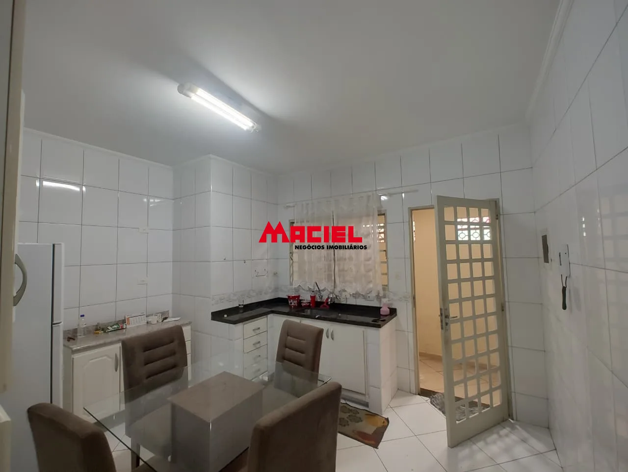 Alugar Casa / Padr&atilde;o em S&atilde;o Jos&eacute; dos Campos R$ 5.500,00 - Foto 6