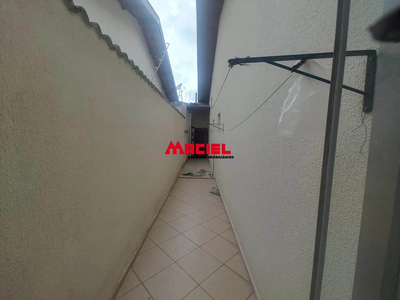 Alugar Casa / Padr&atilde;o em S&atilde;o Jos&eacute; dos Campos R$ 5.500,00 - Foto 14
