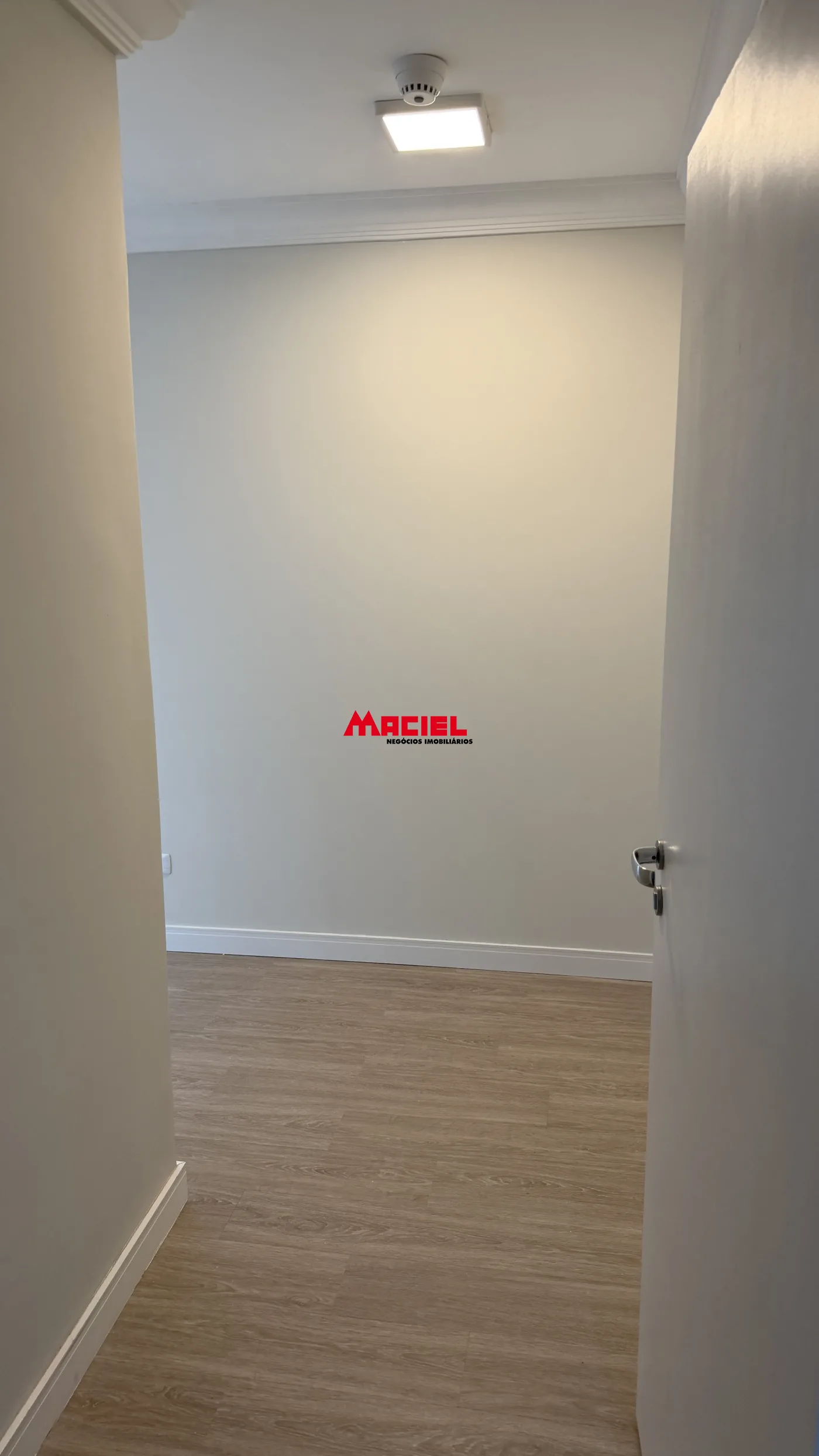 Alugar Comercial / Sala em Edif&iacute;cioCondom&iacute;nio em S&atilde;o Jos&eacute; dos Campos R$ 2.200,00 - Foto 7