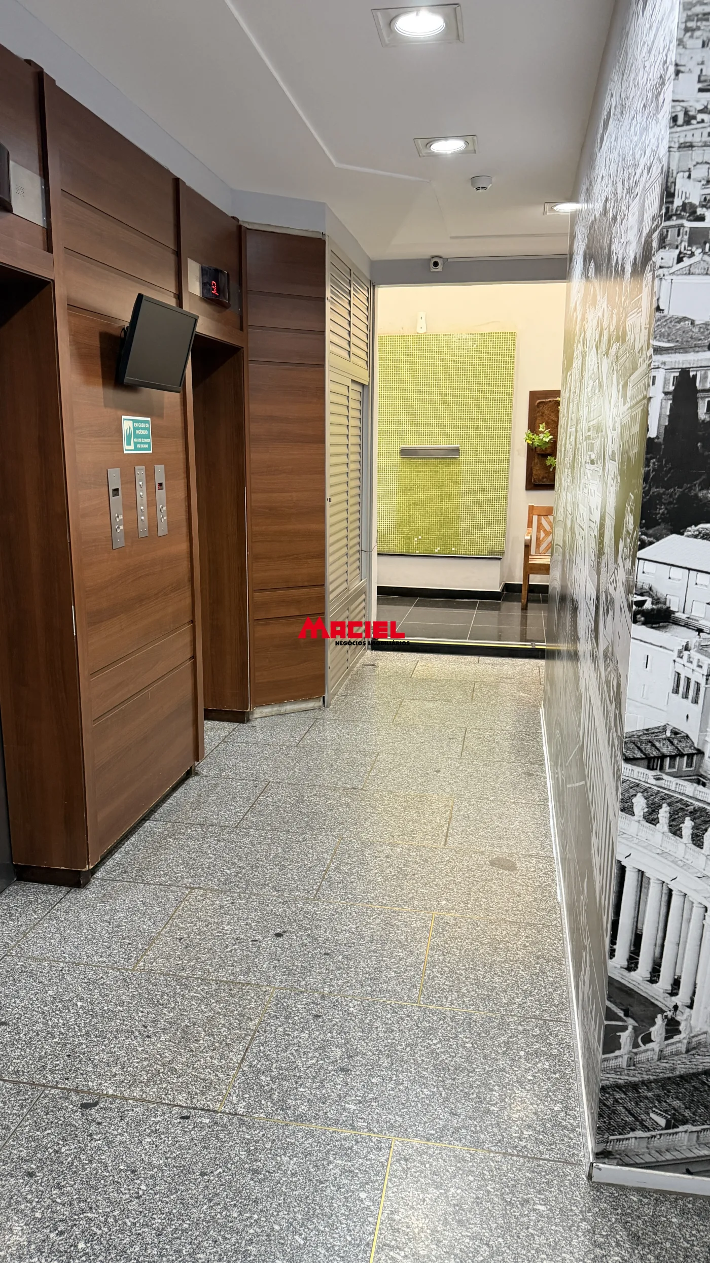 Alugar Comercial / Sala em Edif&iacute;cioCondom&iacute;nio em S&atilde;o Jos&eacute; dos Campos R$ 2.200,00 - Foto 17