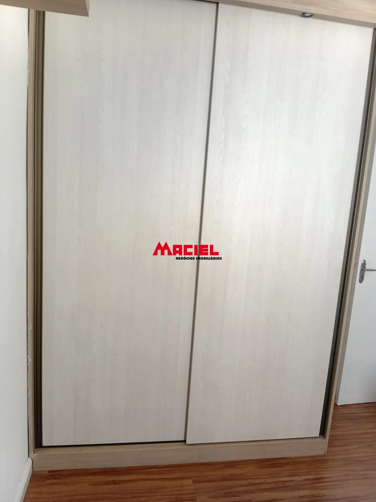 Comprar Apartamento / Padr&atilde;o em S&atilde;o Jos&eacute; dos Campos R$ 350.000,00 - Foto 5