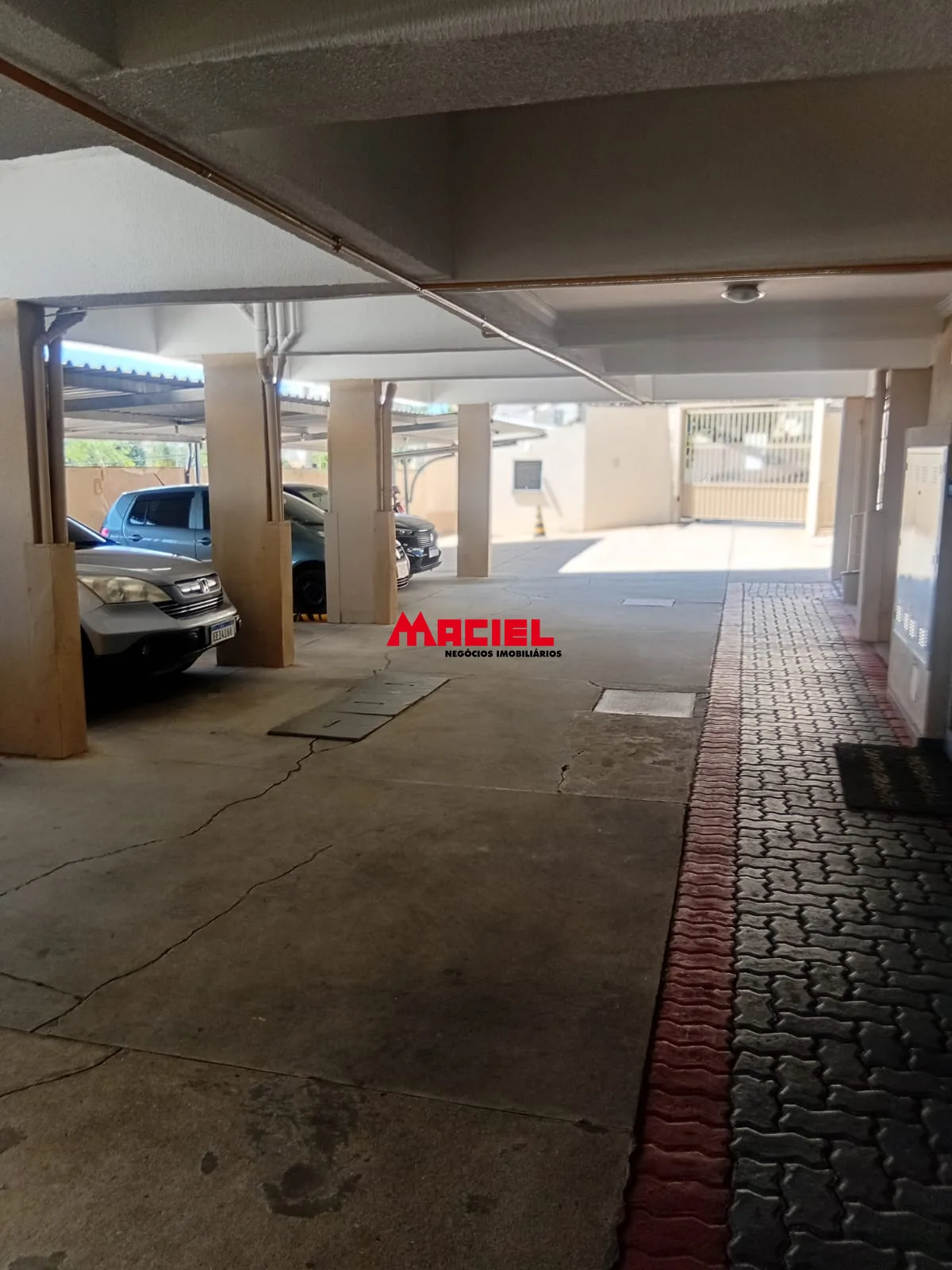 Comprar Apartamento / Padr&atilde;o em S&atilde;o Jos&eacute; dos Campos R$ 350.000,00 - Foto 14