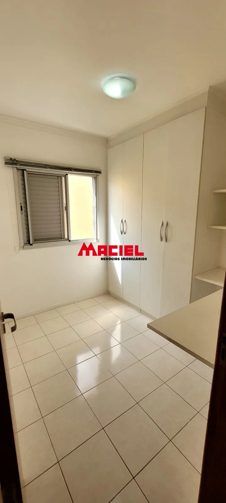 Comprar Apartamento / Padr&atilde;o em S&atilde;o Jos&eacute; dos Campos R$ 409.000,00 - Foto 3