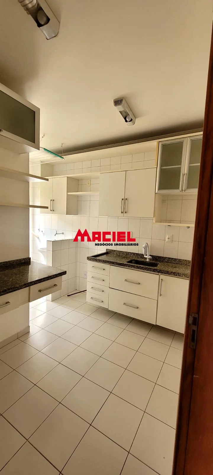 Comprar Apartamento / Padr&atilde;o em S&atilde;o Jos&eacute; dos Campos R$ 409.000,00 - Foto 12