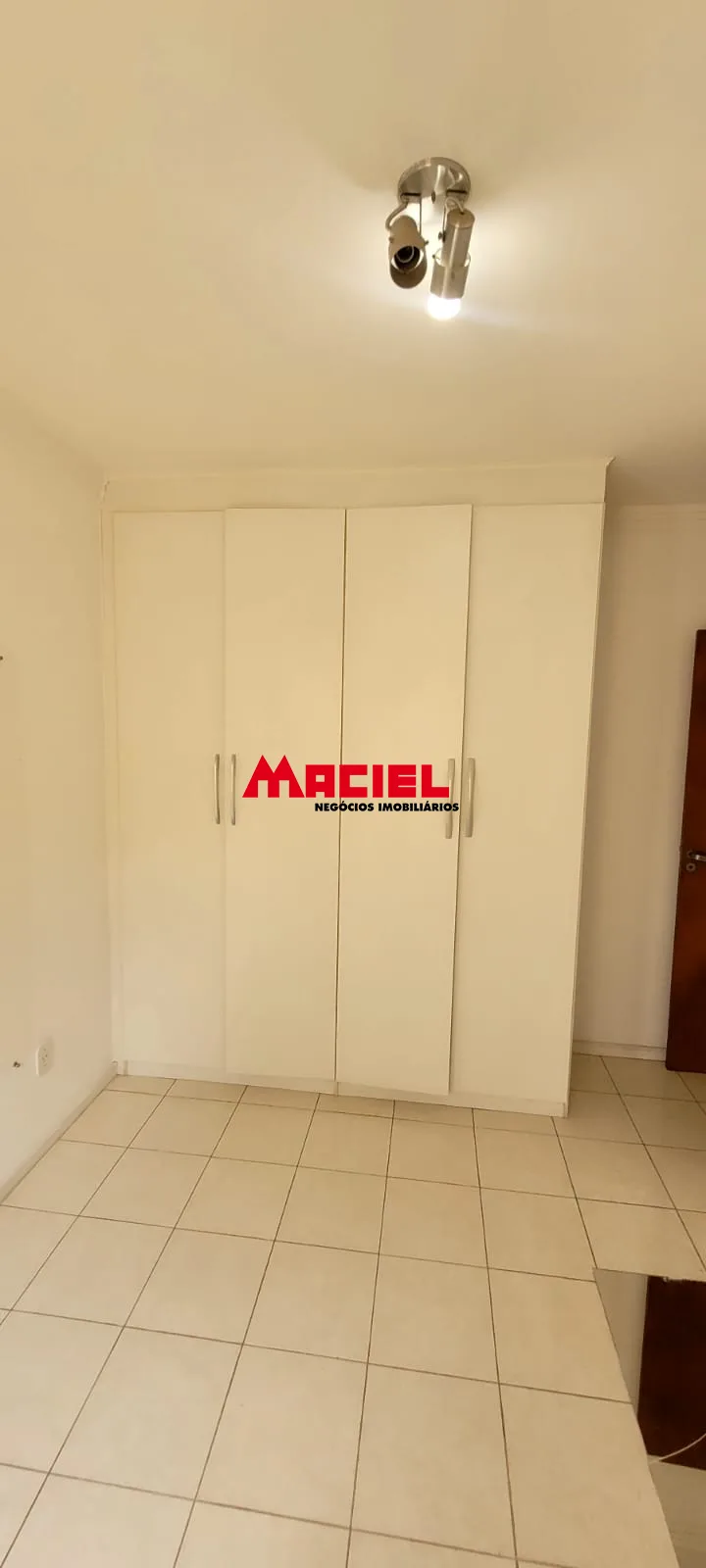 Comprar Apartamento / Padr&atilde;o em S&atilde;o Jos&eacute; dos Campos R$ 409.000,00 - Foto 14