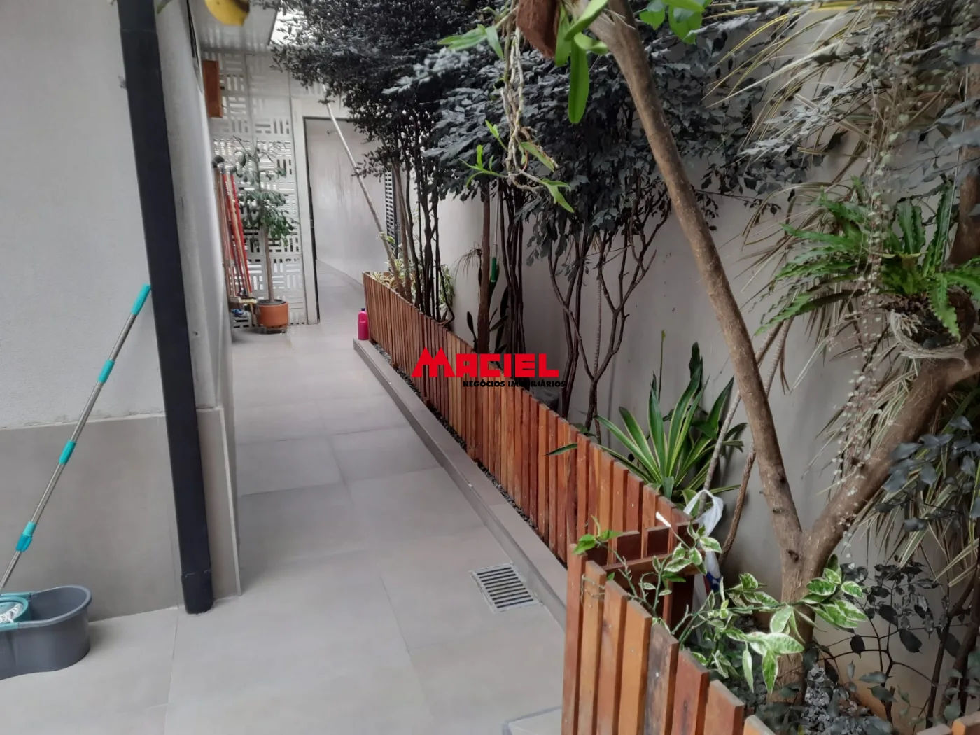 Comprar Casa / Padr&atilde;o em Ca&ccedil;apava R$ 798.000,00 - Foto 7