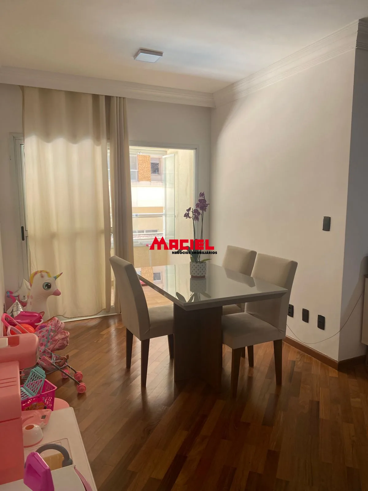 Alugar Apartamento / Padr&atilde;o em S&atilde;o Jos&eacute; dos Campos R$ 3.500,00 - Foto 6