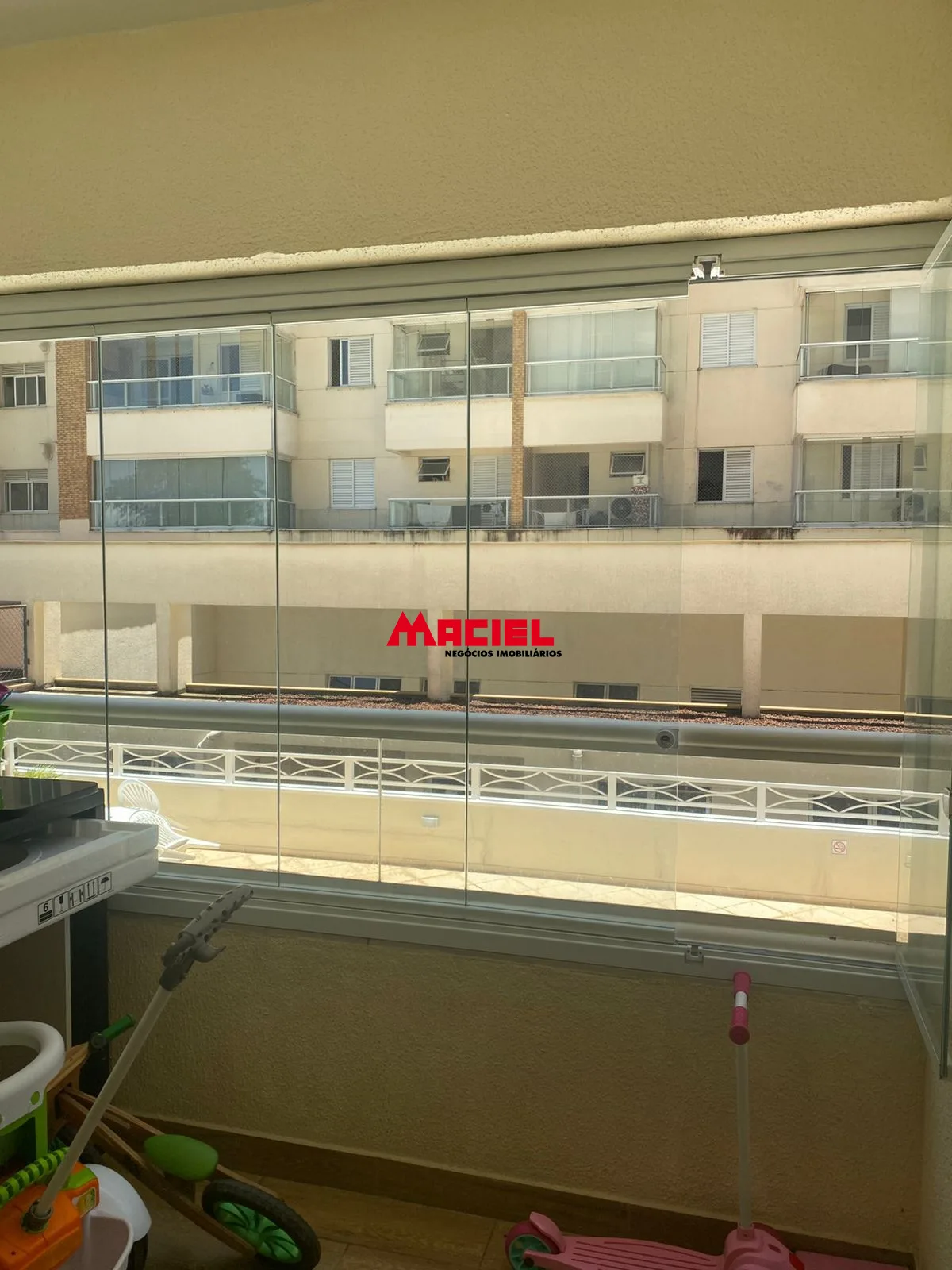 Alugar Apartamento / Padr&atilde;o em S&atilde;o Jos&eacute; dos Campos R$ 3.500,00 - Foto 16