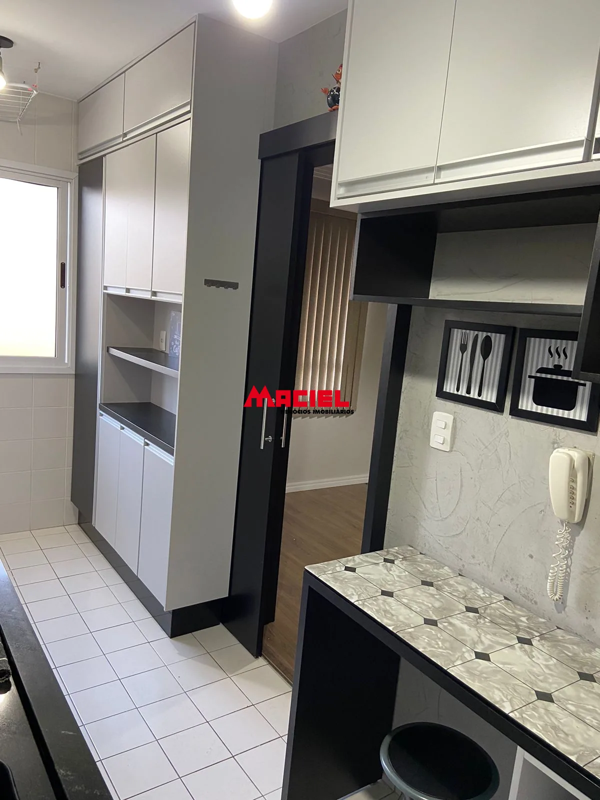 Alugar Apartamento / Padr&atilde;o em S&atilde;o Jos&eacute; dos Campos R$ 3.400,00 - Foto 5