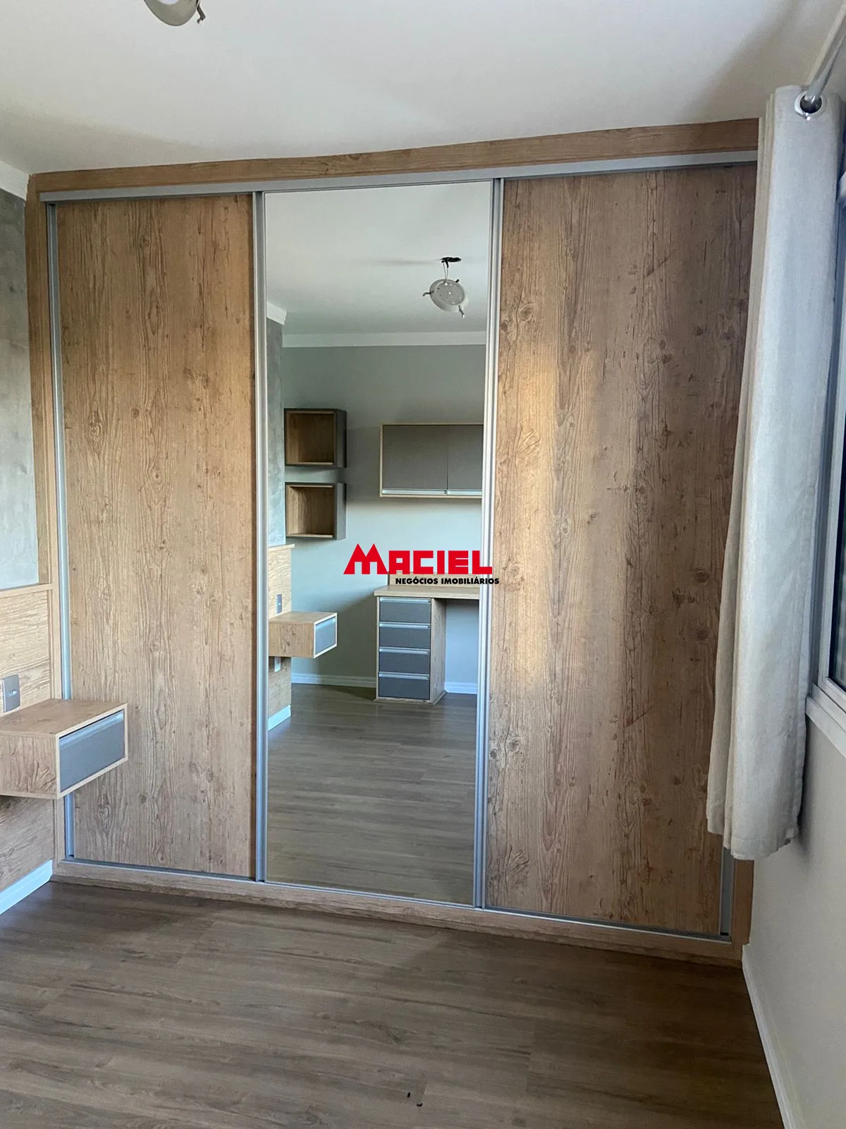 Alugar Apartamento / Padr&atilde;o em S&atilde;o Jos&eacute; dos Campos R$ 3.400,00 - Foto 10