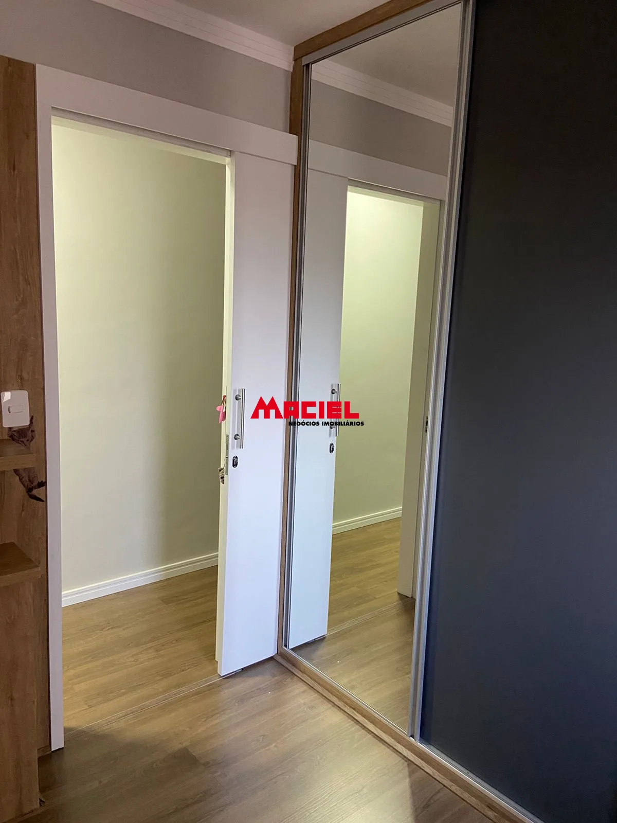 Alugar Apartamento / Padr&atilde;o em S&atilde;o Jos&eacute; dos Campos R$ 3.400,00 - Foto 12