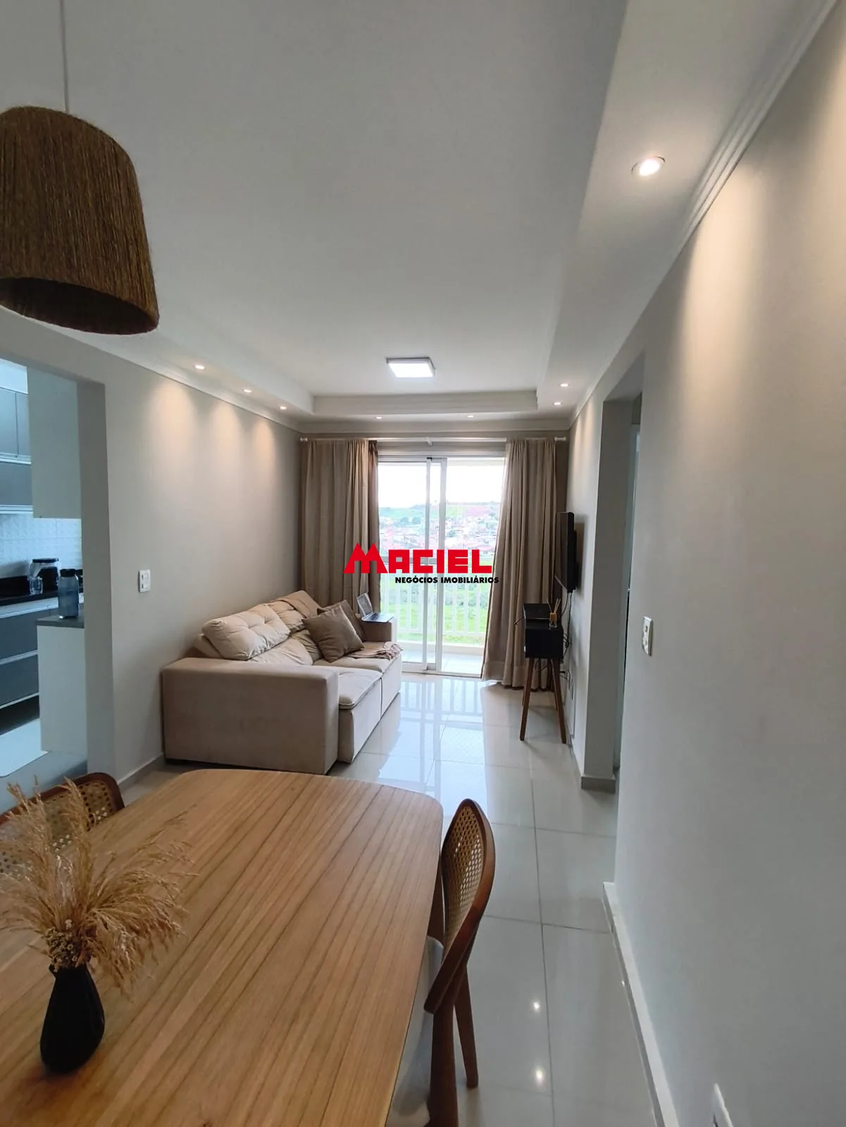 Alugar Apartamento / Padr&atilde;o em S&atilde;o Jos&eacute; dos Campos R$ 2.500,00 - Foto 14