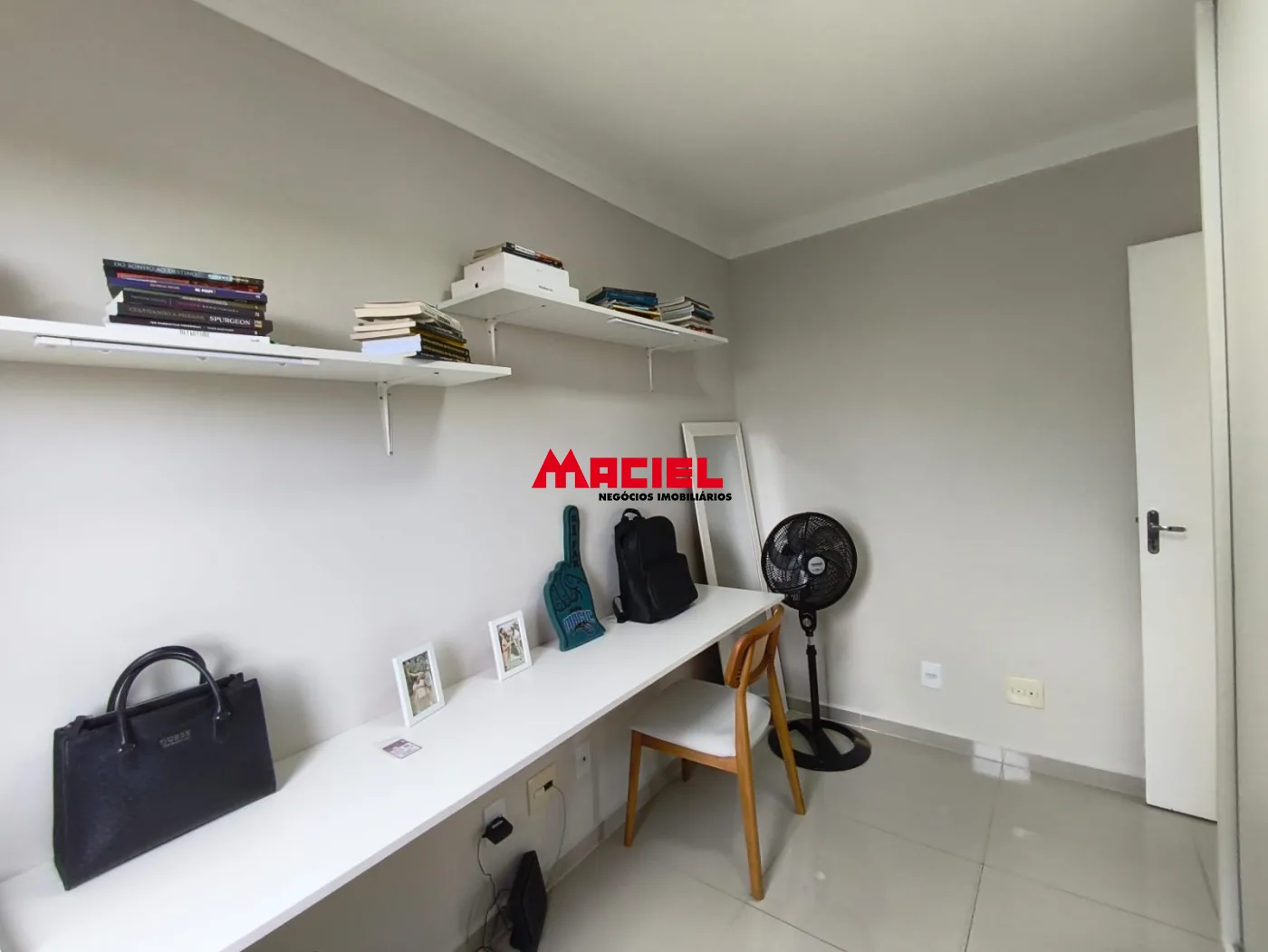 Alugar Apartamento / Padr&atilde;o em S&atilde;o Jos&eacute; dos Campos R$ 2.500,00 - Foto 18